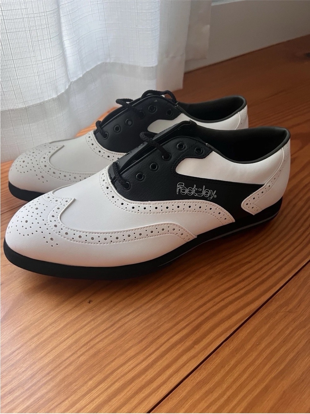 Classic Vintage Wingtip Saddle Style Mens Golf Shoes
